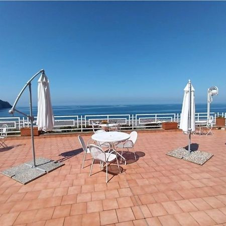 Appartamento Nel Fabbricato Denominato Il Castello Praia a Mare Exteriör bild