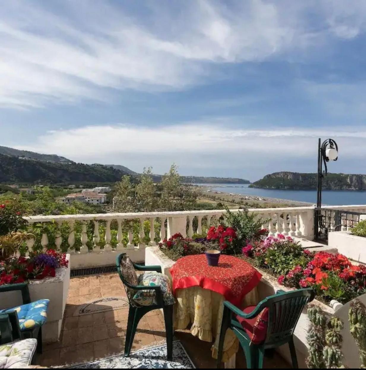 Appartamento Nel Fabbricato Denominato Il Castello Praia a Mare Exteriör bild